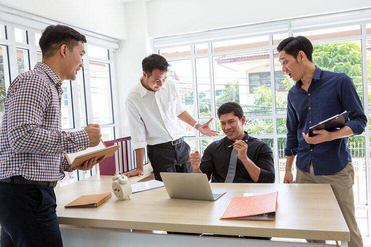 Ilustrasi bergosip di kantor (freepik.com/EyeEm)