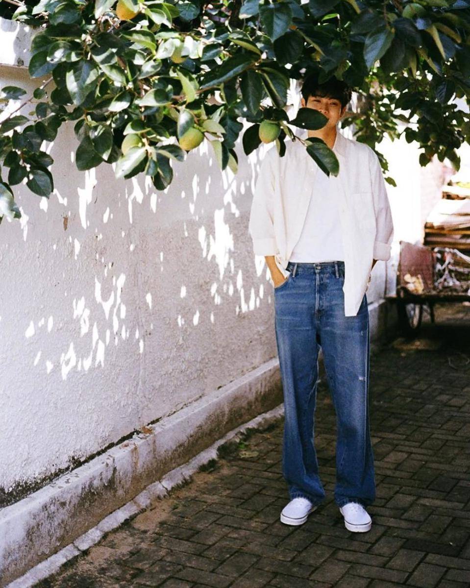 Choi Woo Shik (instagram.com/dntlrdl)