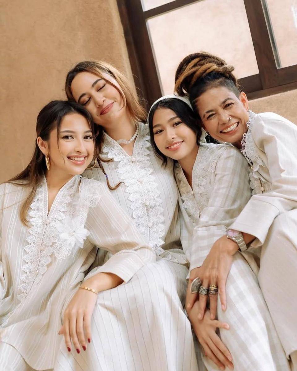 Foto keluarga (instagram.com/jennifercoppenreal20)