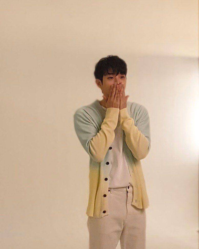Choi Woo Shik (instagram.com/dntlrdl)