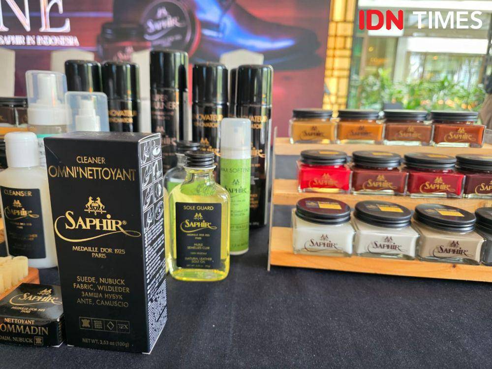 Saphir, brand perawatan sepatu dan kulit terkemuka asal Perancis. 11 Maret 2025. (IDN Times/M. Tarmizi Murdianto)
