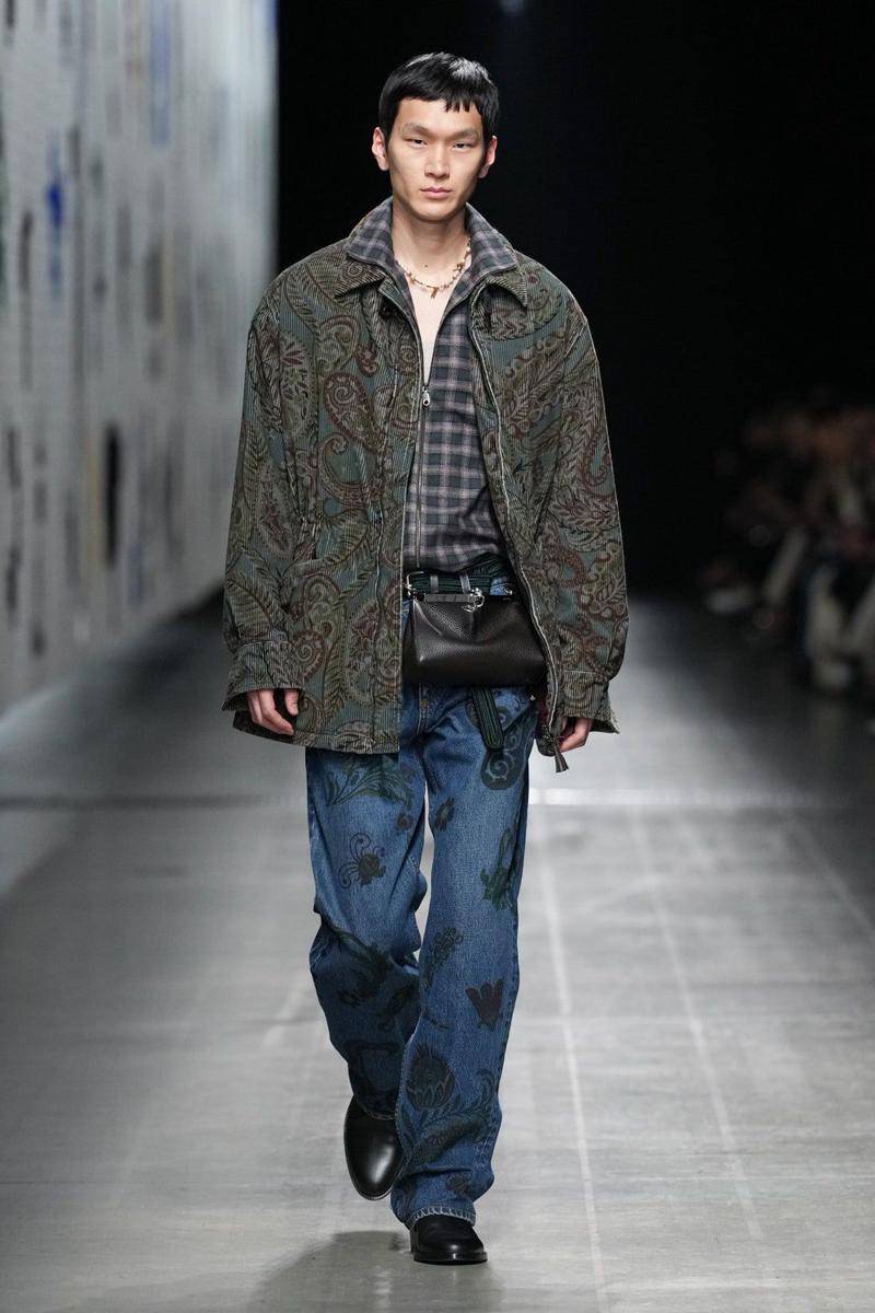 ETRO F/W 2025-26 di Milan Fashion Week (dok. ETRO)