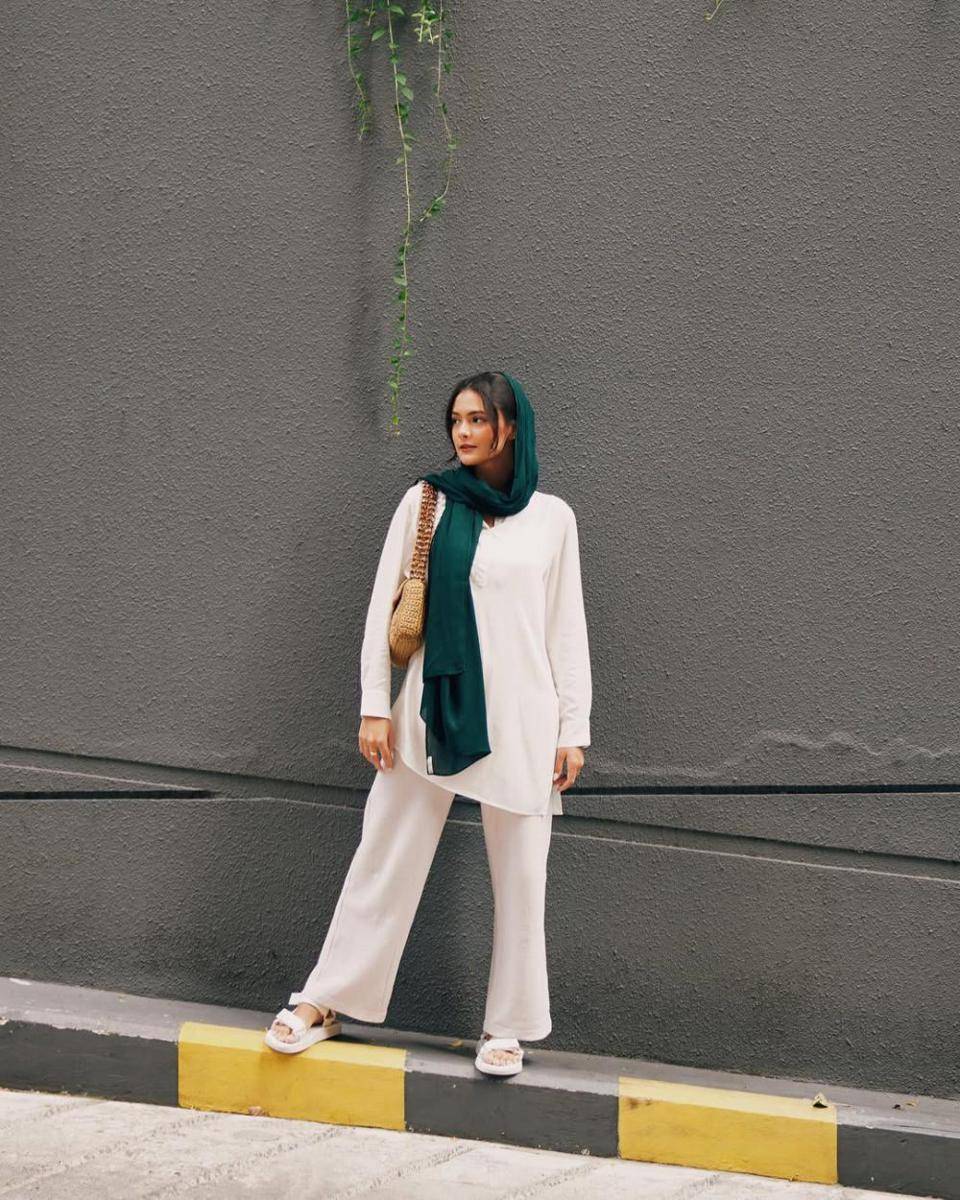 ide baju Lebaran yang timeless (instagram.com/amandarawles)