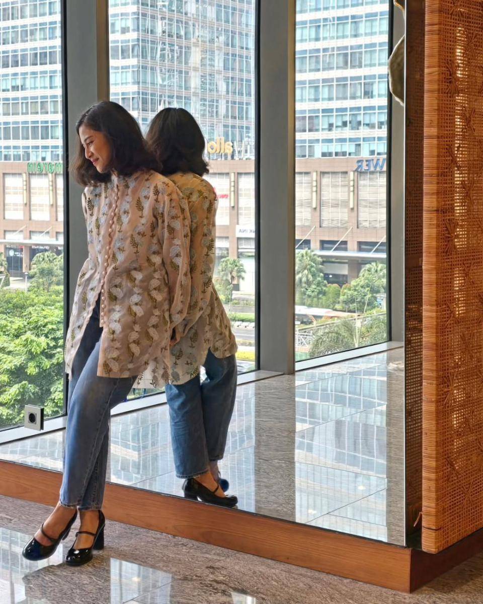 ide baju Lebaran yang timeless (instagram.com/therealdisastr)