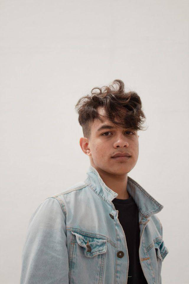 ilustrasi potongan rambut edgar cut (unsplash.com/Creative Christians)
