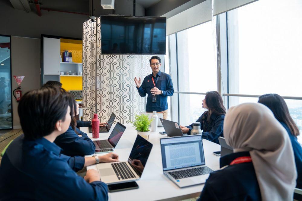 TelkomGroup berkomitmen untuk terus menyediakan wadah bagi putra putri terbaik Indonesia dalam mengembangkan karier bersama Telkom demi mengakselerasi digitalisasi (dok. Telkom)