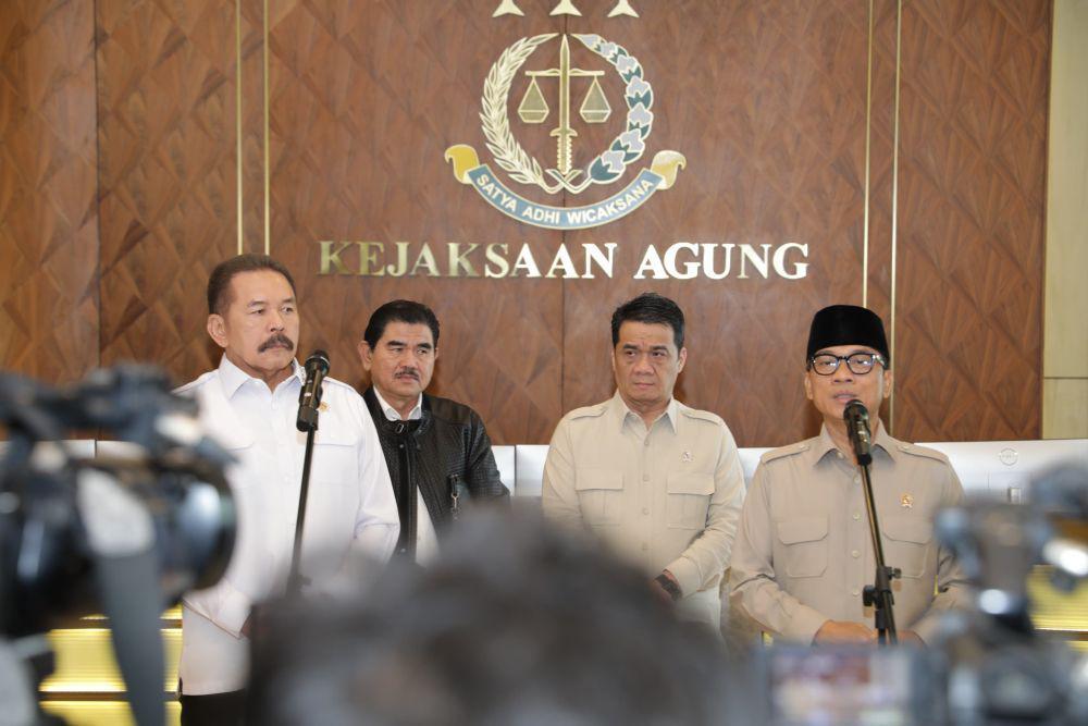 Temui Jaksa Agung, Mendes Laporkan Dugaan Penyimpangan Dana Desa