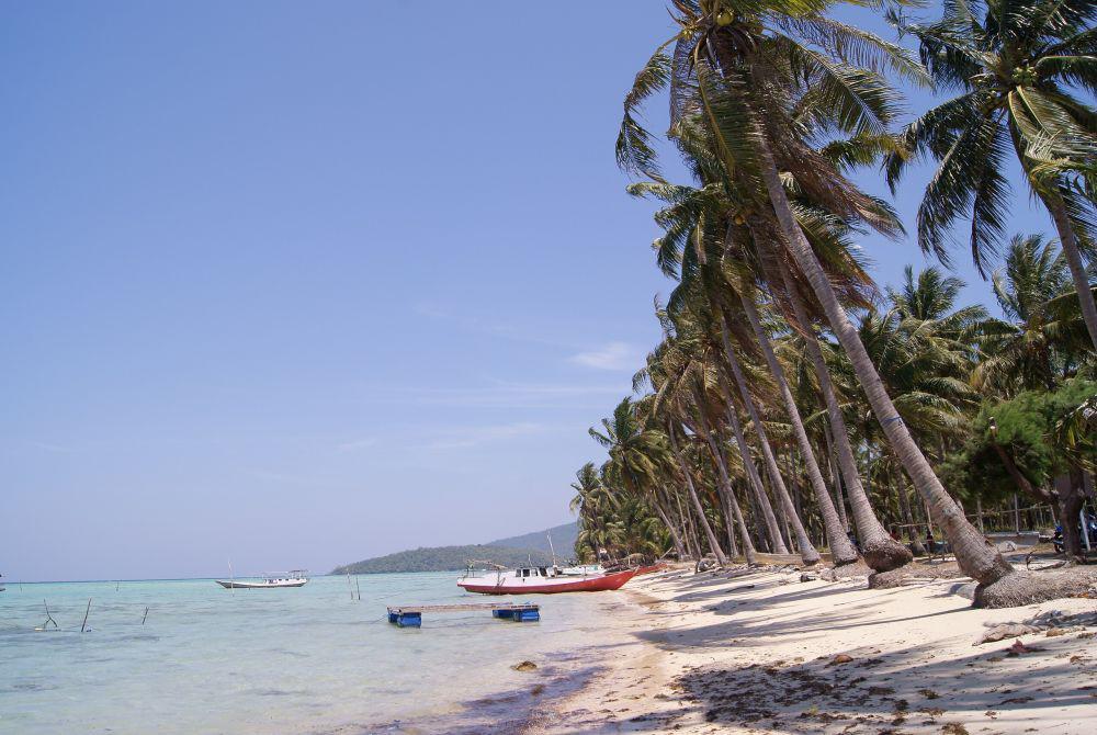 7 Alasan Kamu Harus Berkunjung ke Karimunjawa