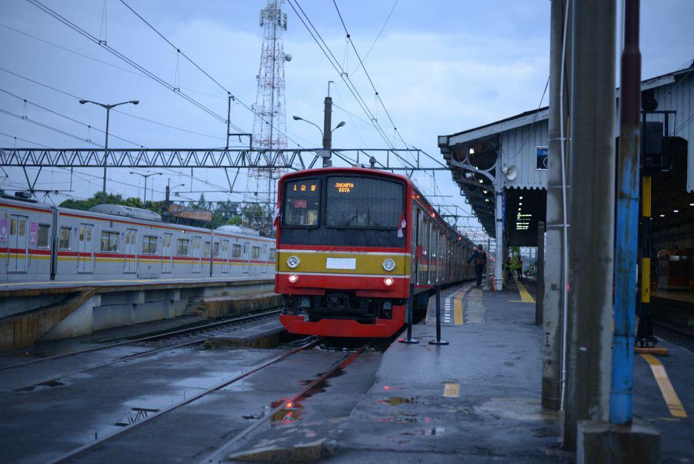 Proyek Rel KRL Surabaya-Sidoarjo-Gresik Ditarget Tuntas 2027
