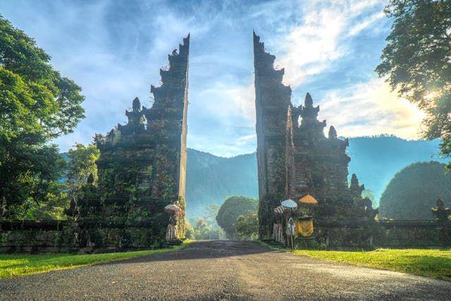 Kenapa Hari Nyepi di Bali Tidak Boleh Keluar Rumah?