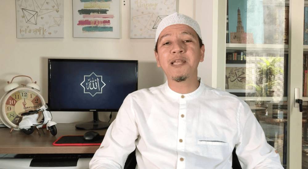 Novel Muhammad Alaydrus menjelaskan hukum baca Al-Qur'an tanpa wudu melalui kanal YouTube pribadinya (youtube.com/Novel Muhammad Alaydrus)
