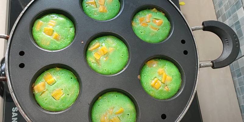 ilustrasi memanggang kue bingka nangka pandan (YouTube.com/Dapur Bunda Naning)