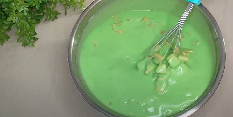 ilustrasi membuat adonan kue bingka nangka pandan (YouTube.com/Dapur Bunda Naning)