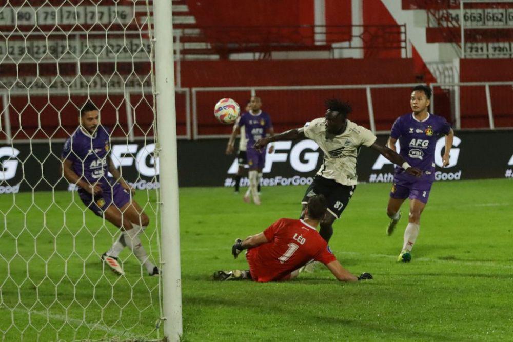Seri Lawan Persik, Pelatih PSM Keluhkan Handball Tak Diganjar Penalti