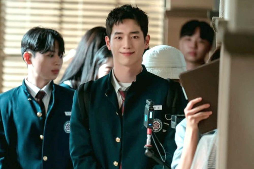 10 Tanda Sosok Altruis pada Jung Hae Seong di Undercover High School