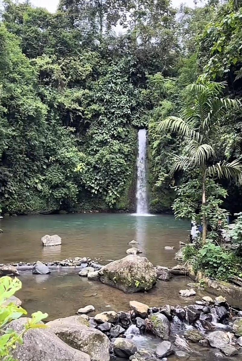 Air Terjun Sengkuang (Tiktok.com/@putraaaaaa)