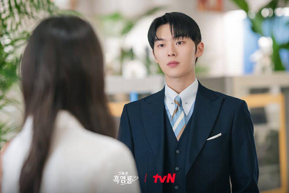 still cut drama Korea My Dearest Nemesis (instagram.com/tvn_drama)