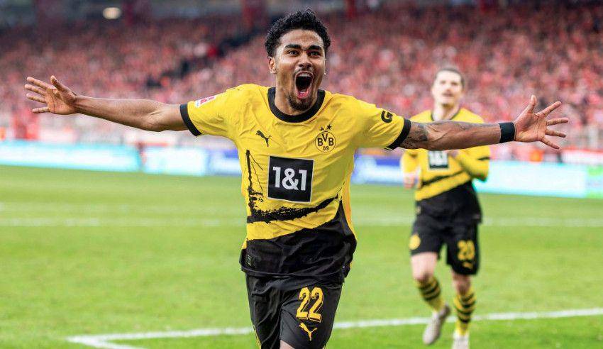 ian maatsen dortmund (sumber: sindonews.net )