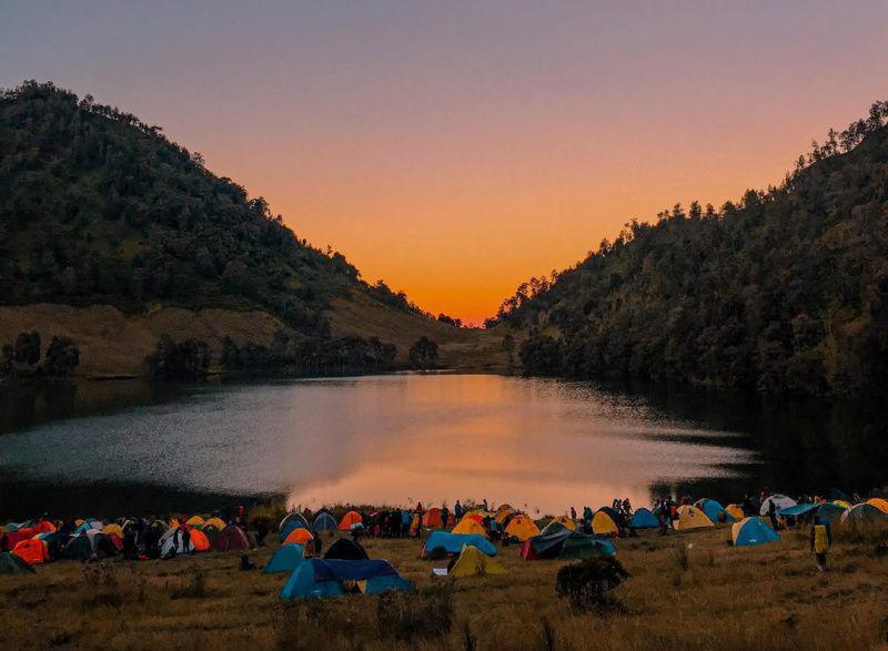 5 Gunung yang Pernah Didaki Fiersa Besari, Penuh Tantangan!