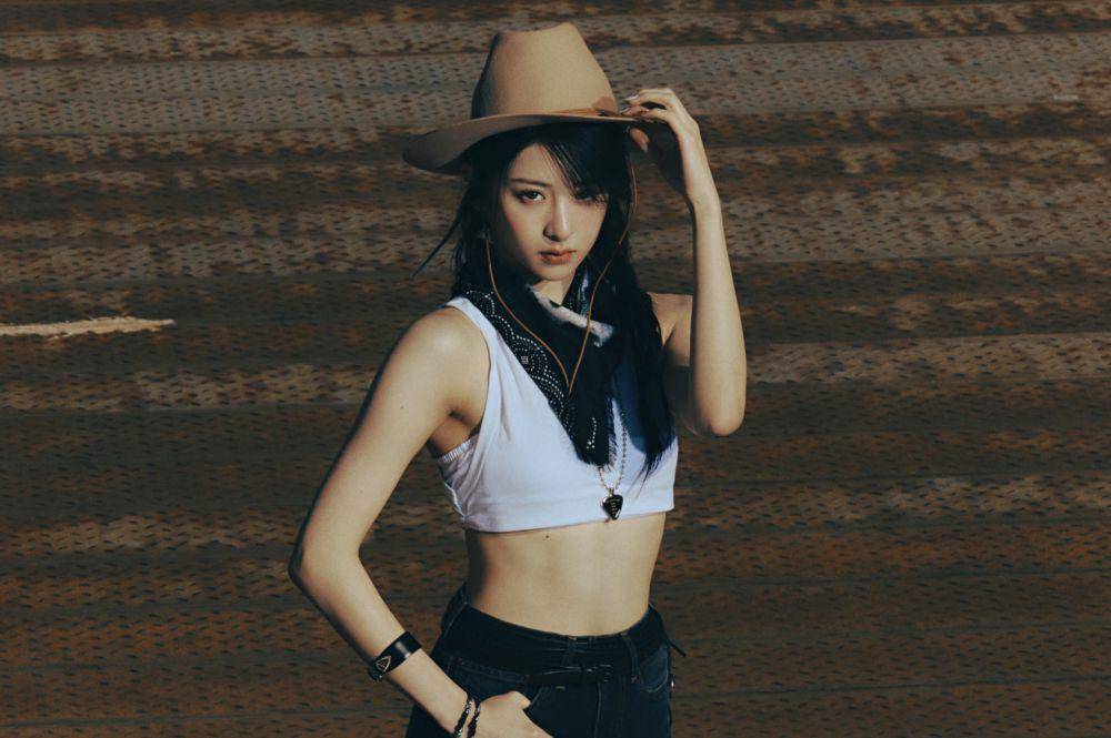 potret Yunjin LE SSERAFIM di full album UNFORGIVEN (dok. Weverse/LE SSERAFIM)