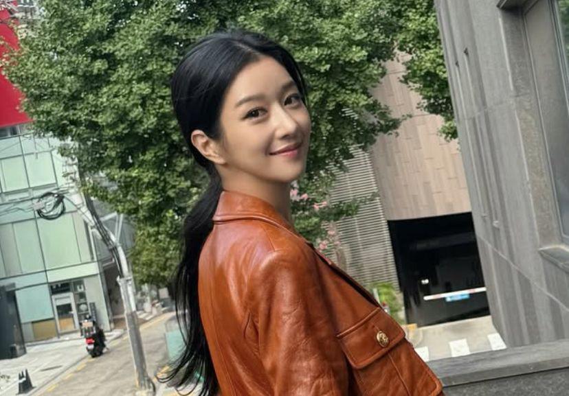 Seo Yea Ji Klaim Tak Punya Hubungan dengan Kim Soo Hyun dan Sepupunya