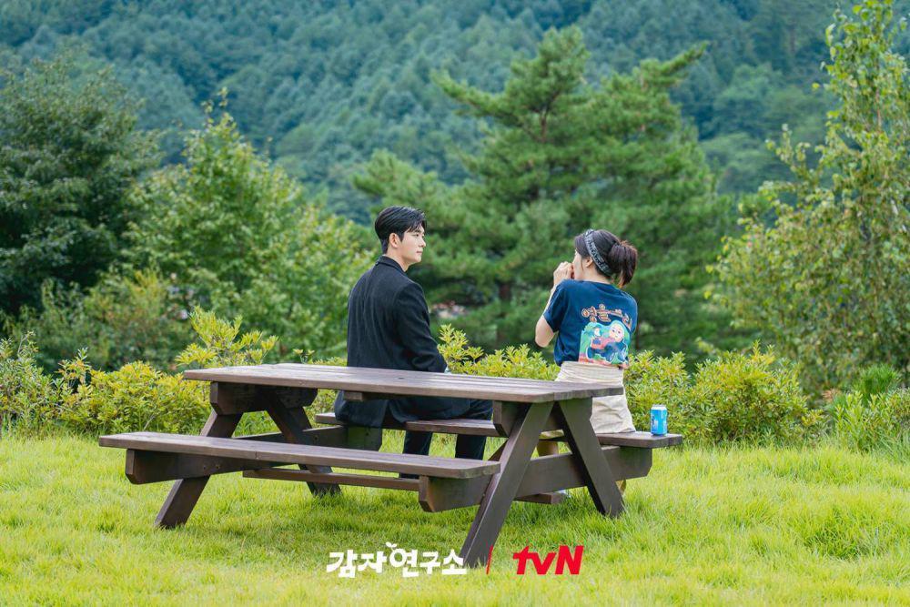 Cuplikan drama The Potato Lab (dok. tvN/The Potato Lab)