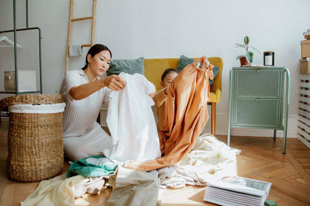 ilustrasi decluttering (pexels.com/Ron Lach)