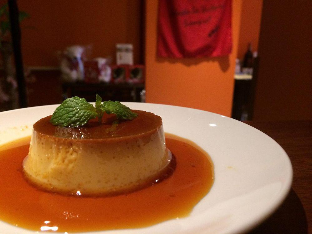 7 Pilihan Saus Pendamping Puding untuk Menyempurnakan Rasa