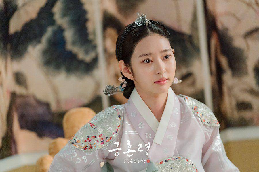 cuplikan Kim Min Ju di drama The Forbidden Marriage (dok. MBC/The Forbidden Marriage)
