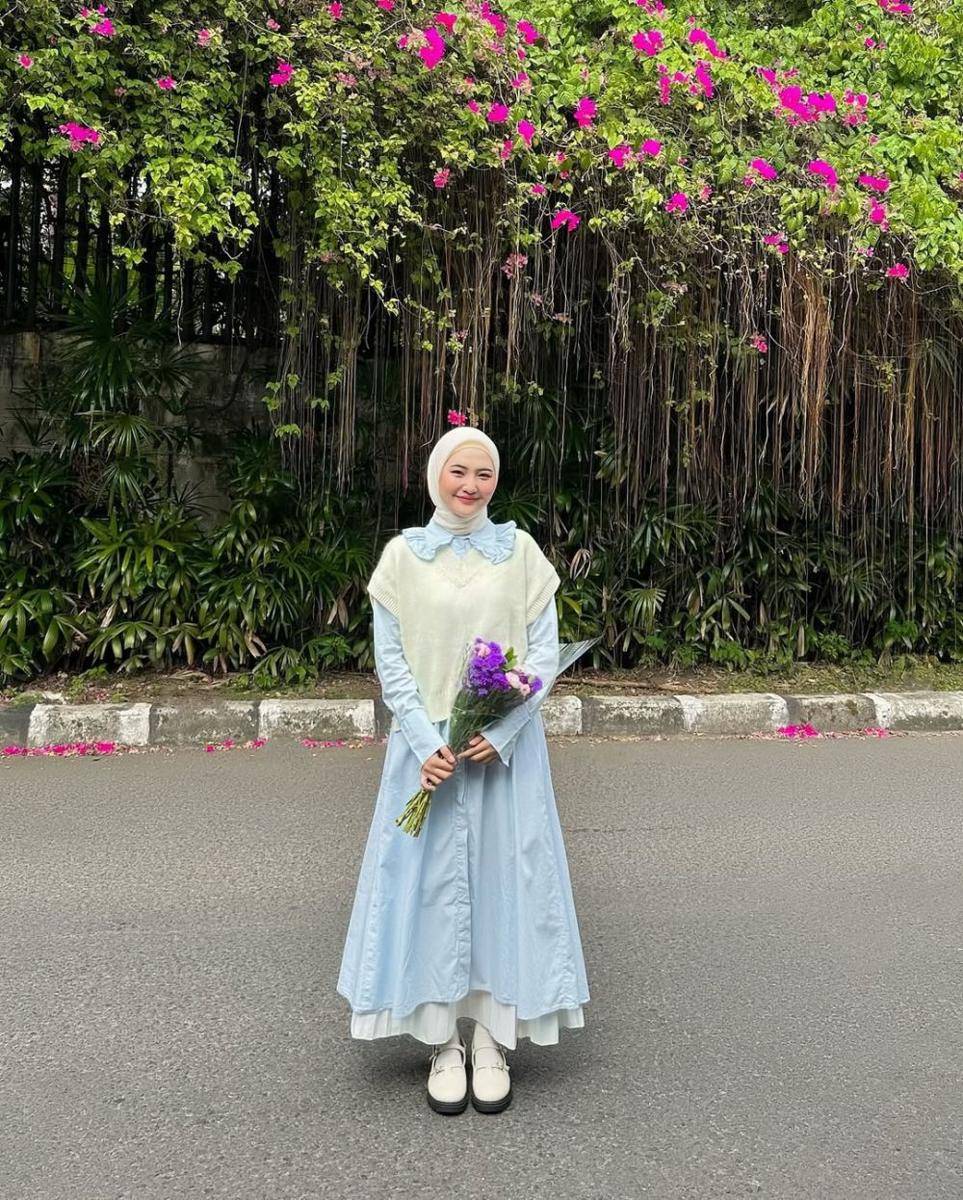Gamis powder blue (instagram.com/intanghazll_)