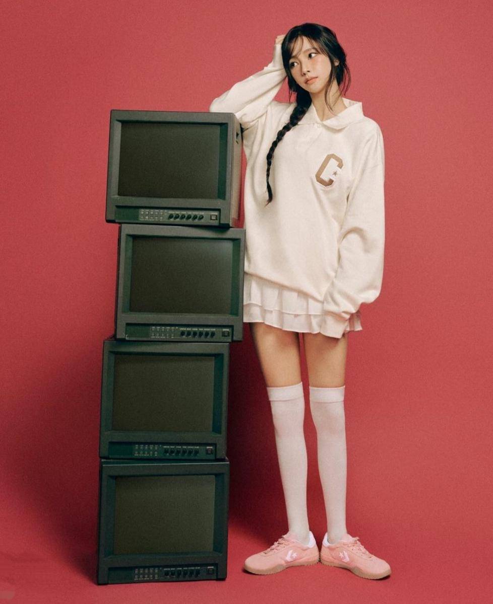 Karina aespa (instagram.com/converse_kr)