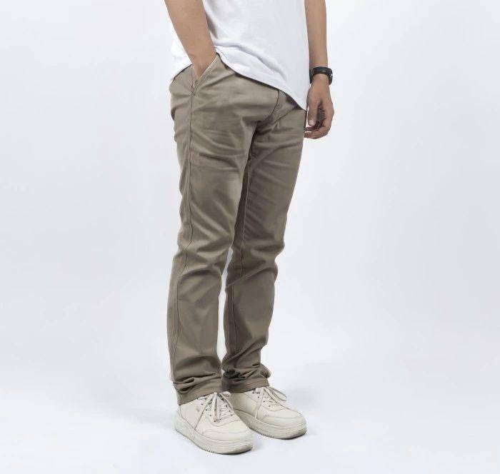 HOOLIGANS Long Chino Fabio Khaki (tokopedia.com/HOOLIGANS)