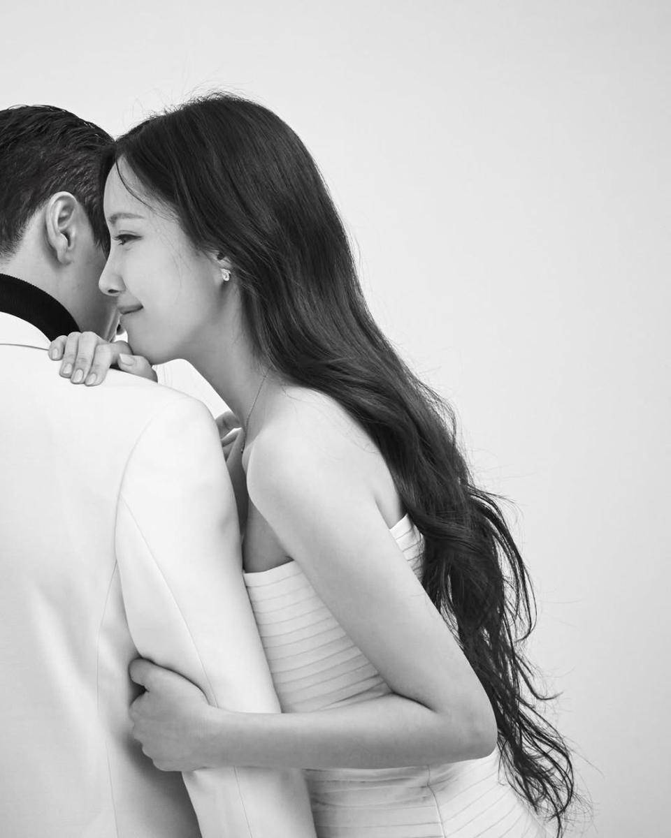 potret prewedding Hyomin T-ARA dan tunangan (instagram.com/hyominnn)