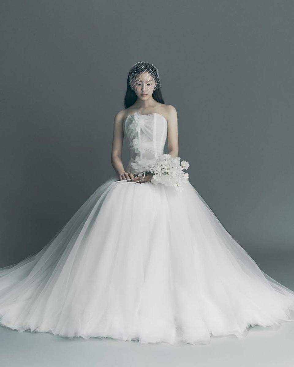 potret prewedding Hyomin T-ARA dan tunangan (instagram.com/hyominnn)