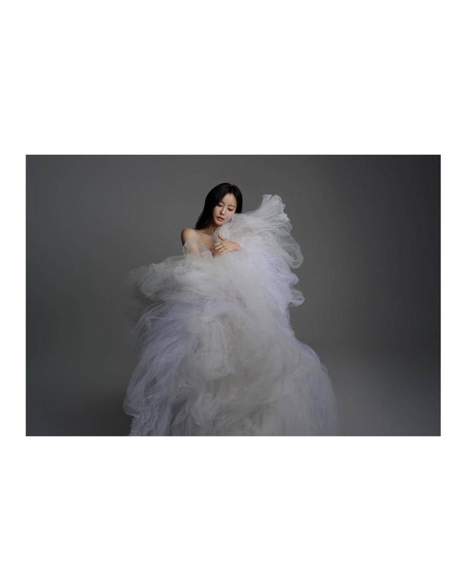potret prewedding Hyomin T-ARA dan tunangan (instagram.com/hyominnn)