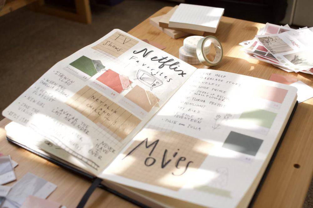 ilustrasi menulis jurnal (unsplash.com/Emily Park)
