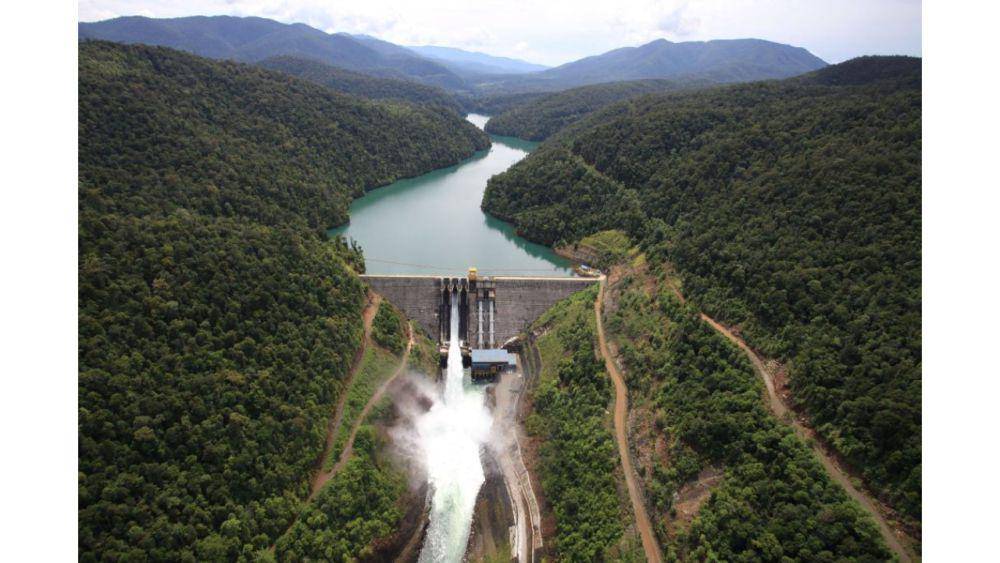 PLTA yang memasok 100% kebutuhan energi tanur peleburan di PT Vale Indonesia (vale.com)