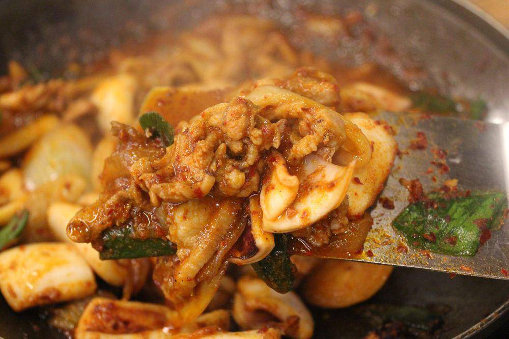 ilustrasi menumis daging (pixabay.com/hidepose)