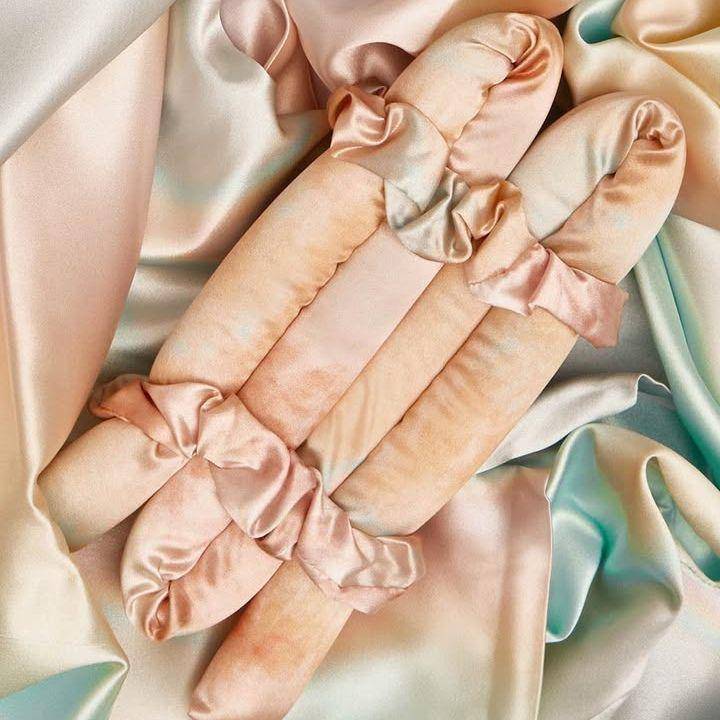 heatless curlers satin (instagram.com/mykitsch)
