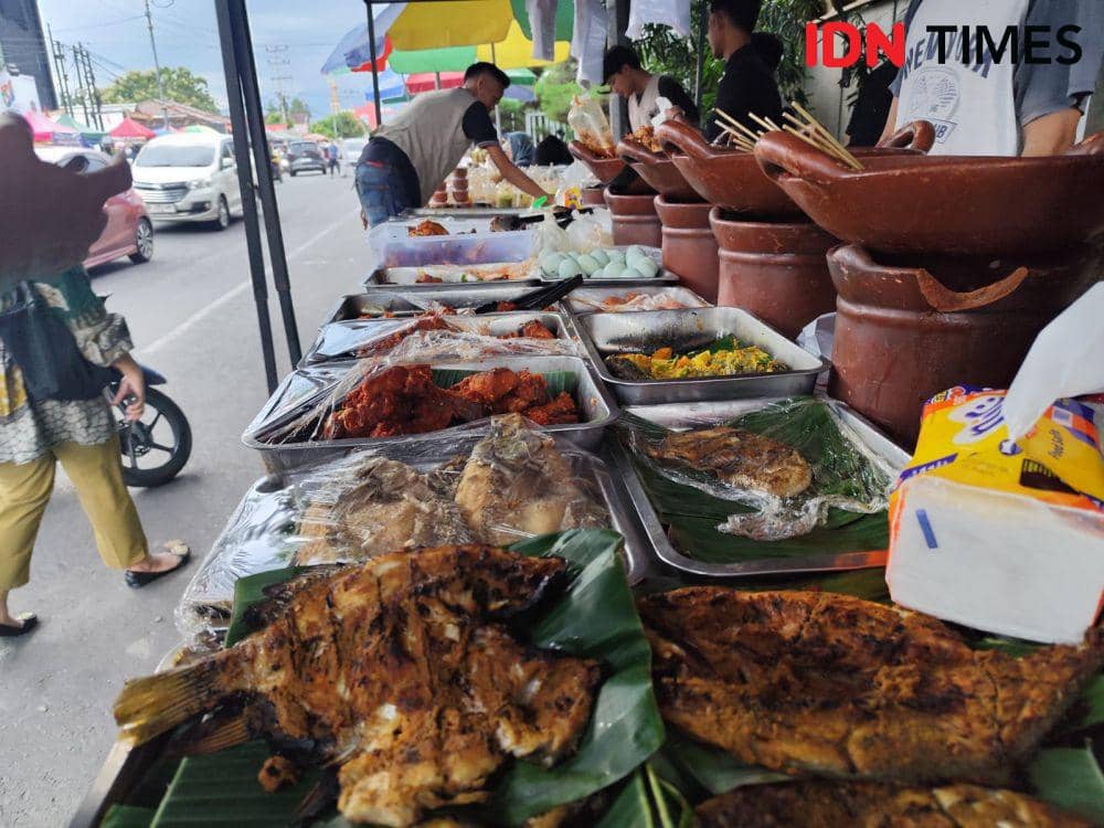 Prasmanan milik Ferdian Kurniawan yang ada di Jl. Dr. Soesilo Bandar Lampung. (IDN Times/Muhaimin)