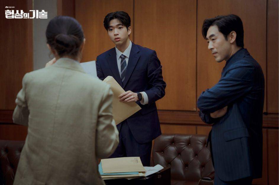 Cuplikan drakor The Art of Negotiation (dok.JTBC/The Art of Negotiation)