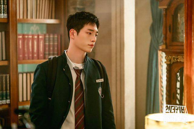 still cut drama Undercover High School (dok. MBC/Undercover High School)