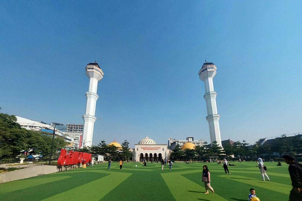 rekomendasi tempat wisata di bandung saat lebaran