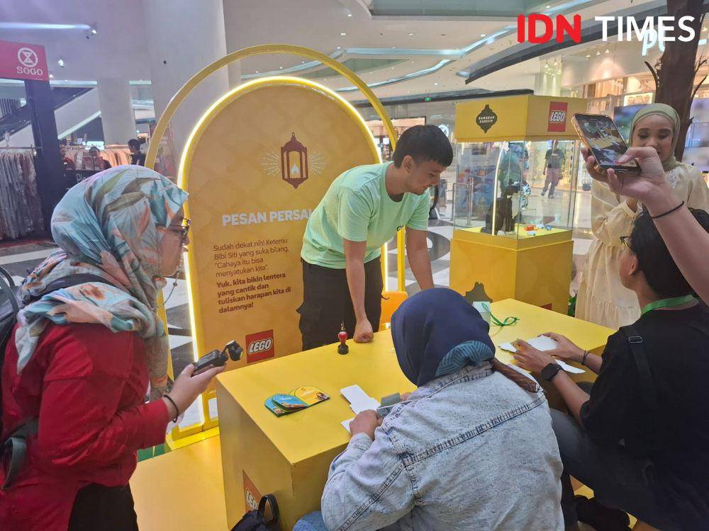 potret keseruan Main Bareng Bangun Silaturahmi bersama LEGO pada Rabu (12/3/2025). (IDN Times/Adyaning Raras)