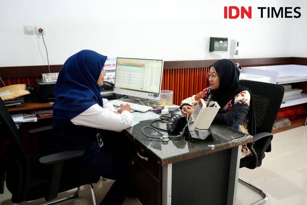 Daop 5 Purwokerto telah menangani total sebanyak 162 orang selama periode Januari hingga Maret 2025.(IDN Times/Foto : Krisbiyantoro)