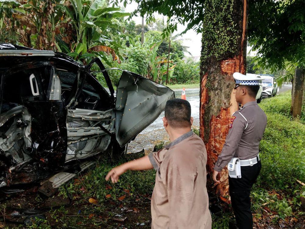 Mobil Tabrak Pohon, Kadis Kesehatan Aceh Utara Meninggal Dunia