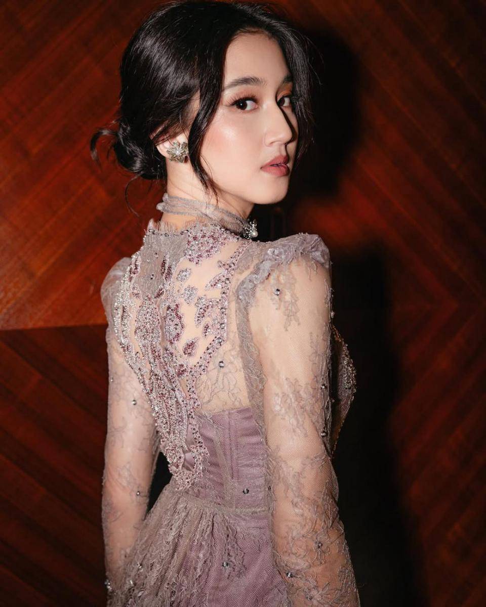 makeup untuk bridesmaid ala artis (instagram.com/keisyalevronka)