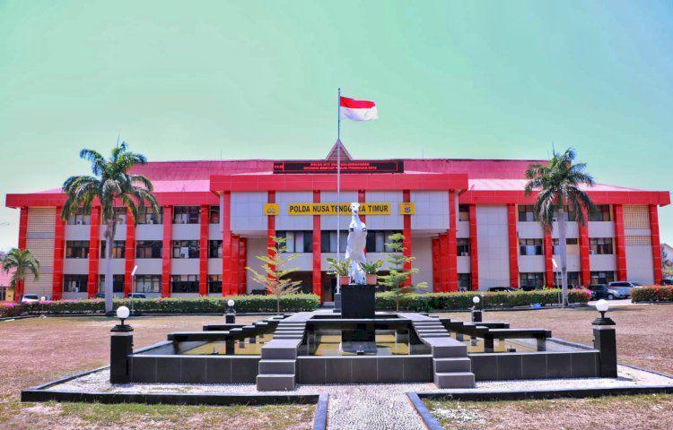 Tampak depan gedung Mapolda NTT. (tribratanewsntt.com)