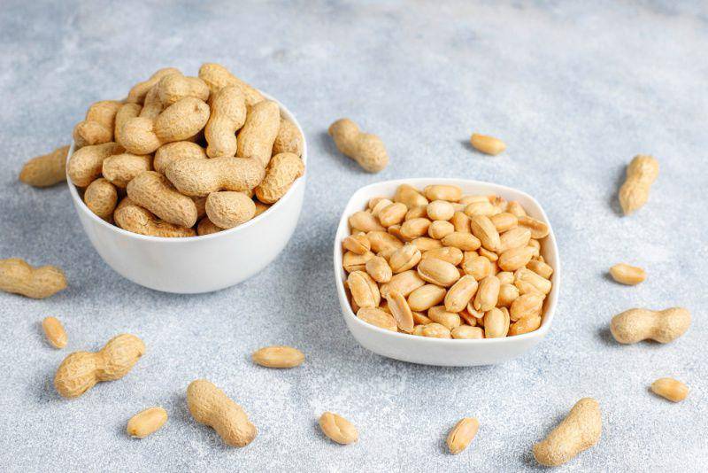 gambar kacang tanah (freepik.com/azerbaijan_stockers)