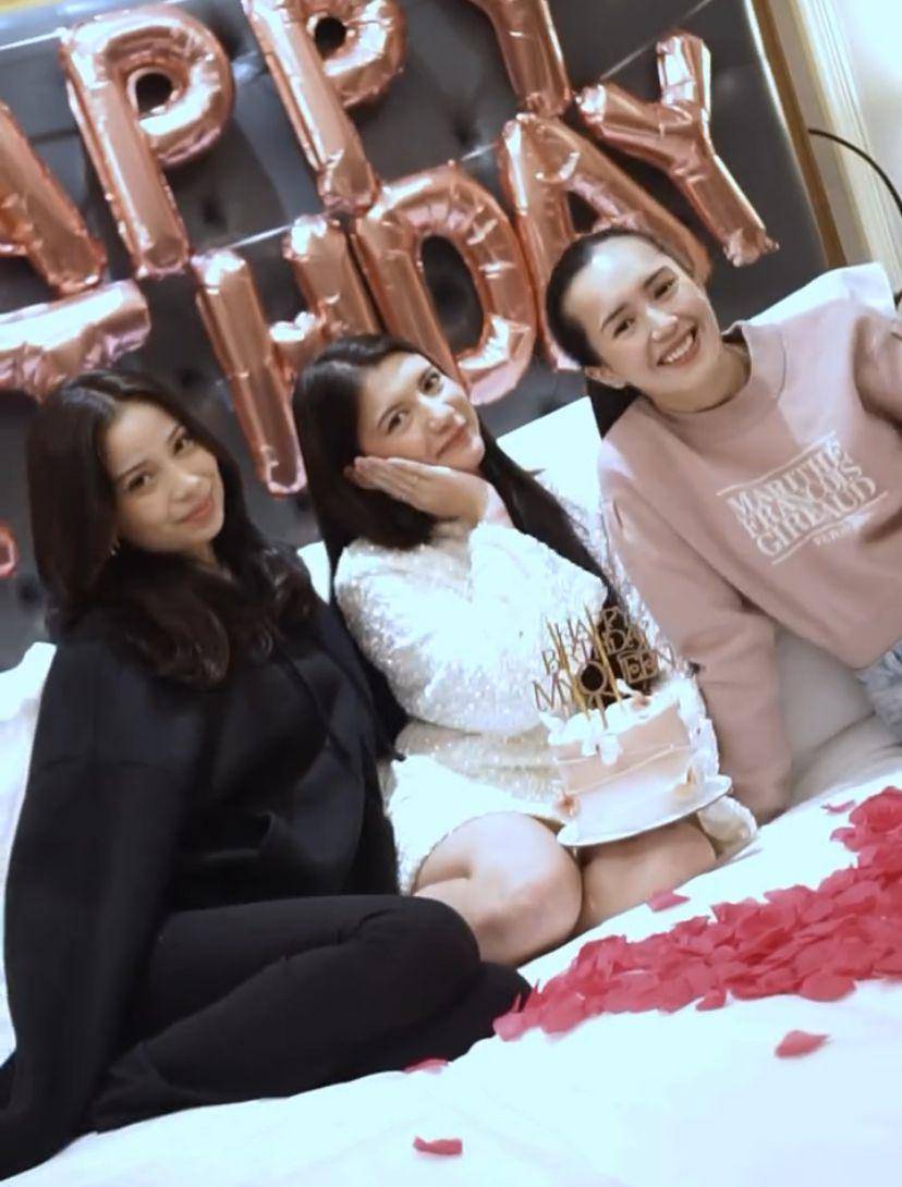 potret kejutan ultah ke-24 Cassandra Lee (Instagram.com/cassandraslee)